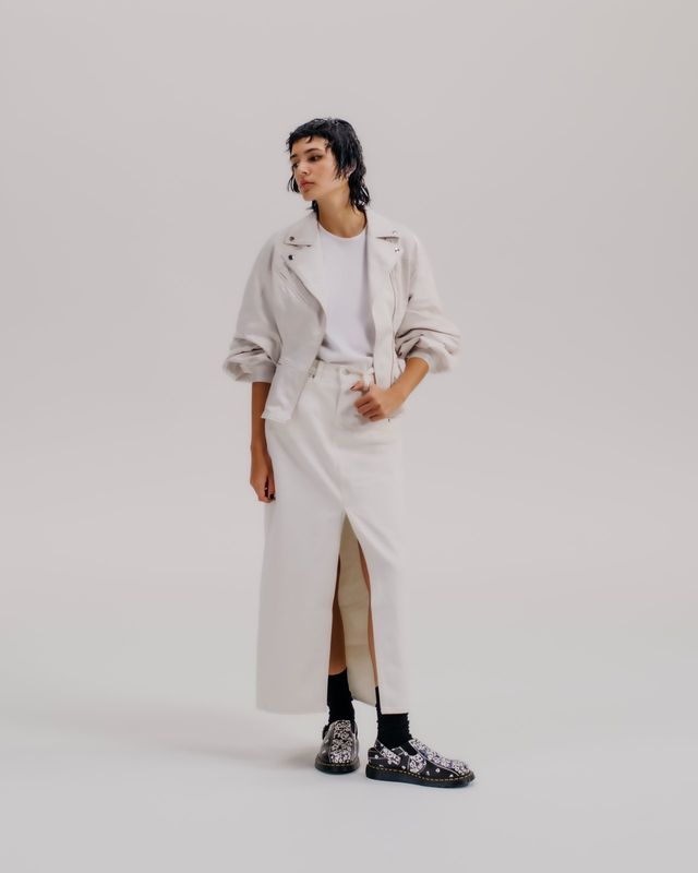 1461 슈즈와 아이샴 뮬의 가격은 각각 28만원이다.