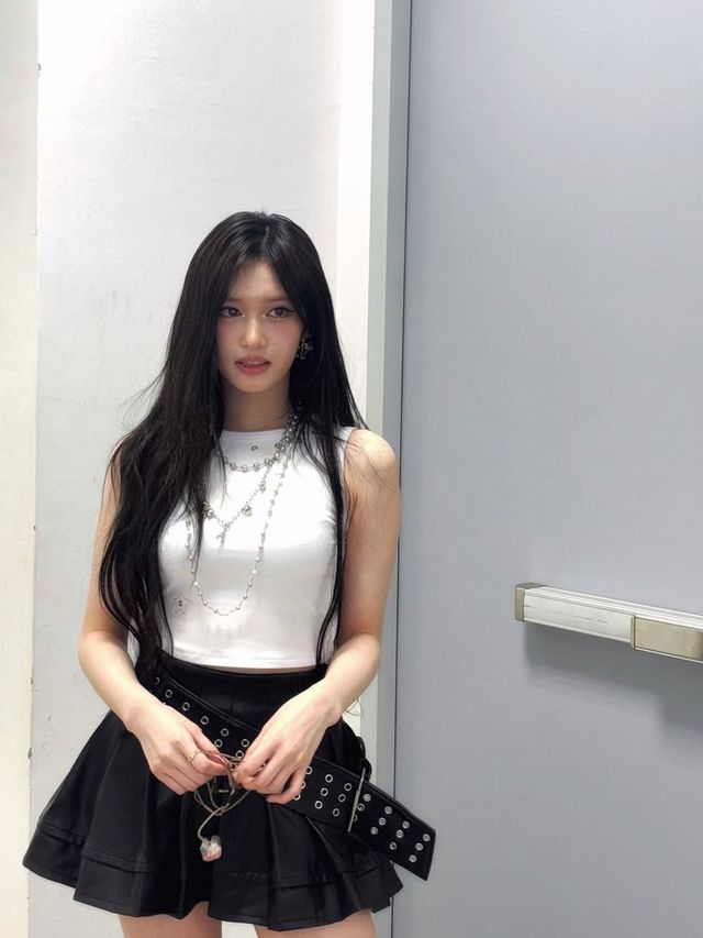 /사진=아이브 이서 인스타그램