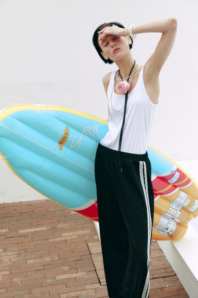 /사진=듀이듀이(DEW E DEW E)