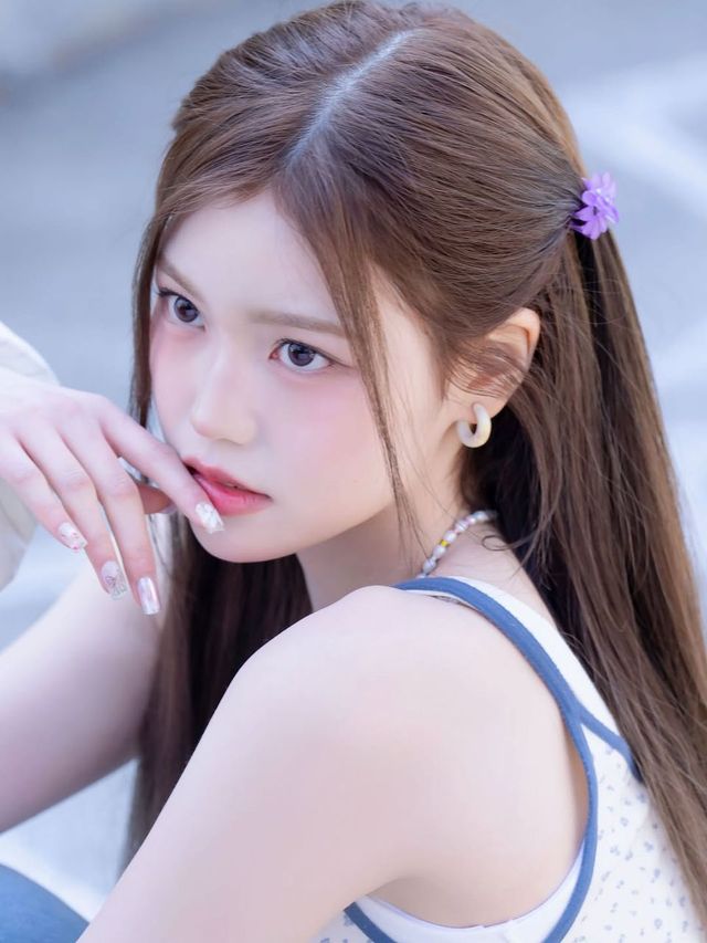 /사진=이즈나 인스타그램