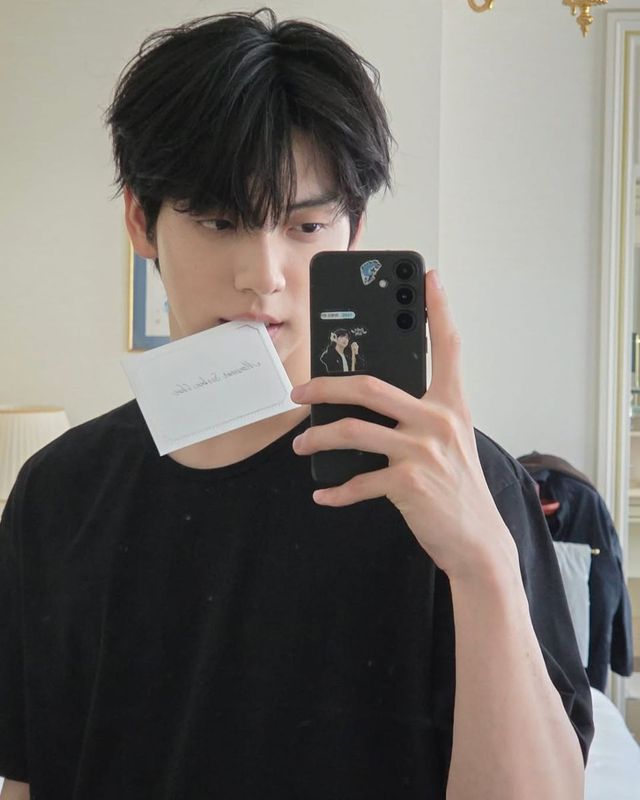 /사진=투모로우바이투게더 수빈 인스타그램