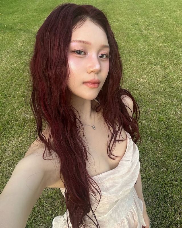 /사진=엄지 인스타그램