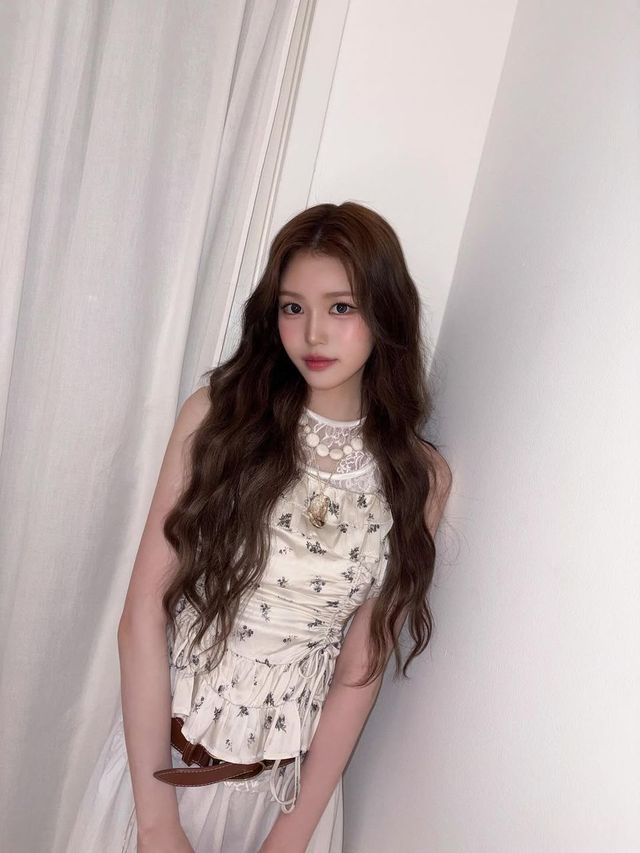 /사진=이즈나 인스타그램