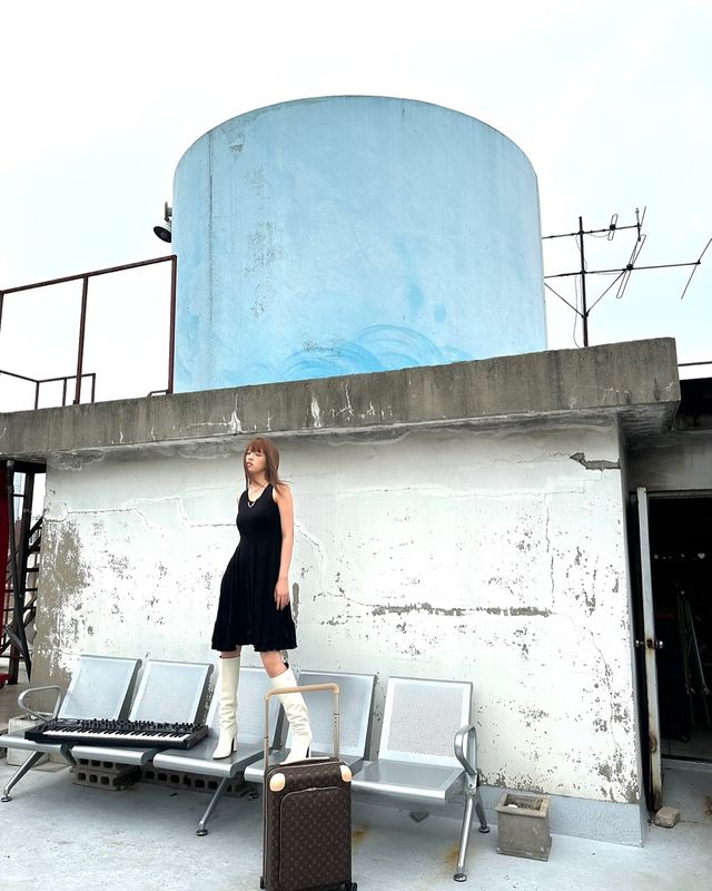 도심 옥상 위, 독보적인 아우라