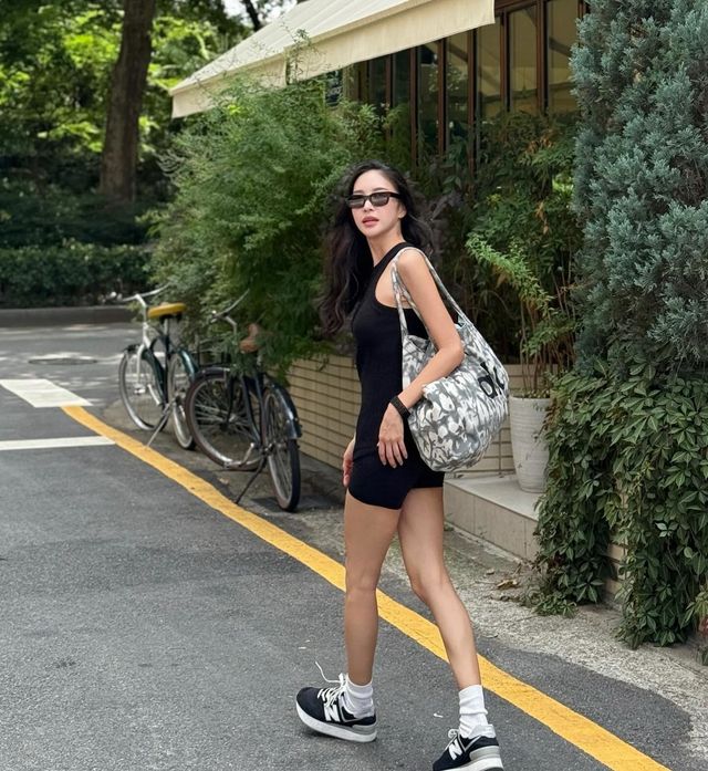 /사진=김윤지 인스타그램