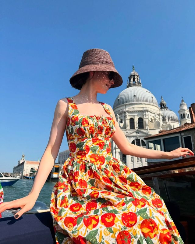 /사진=lilyjcollins 인스타그램