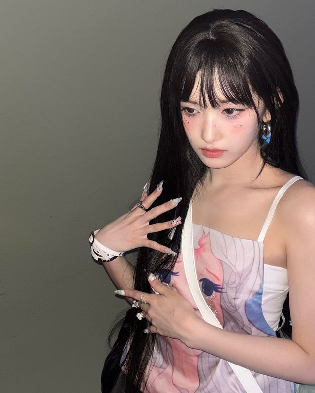 /사진=아이브 이서 인스타그램