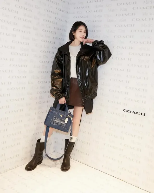 협업 로고 월의 주인공 | 브랜드의 감성을 온몸으로 표현하는 장다아의 아우라 /사진=장다아 인스타그램