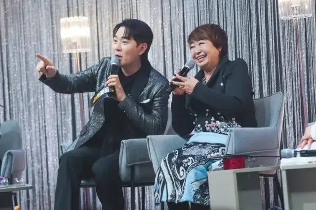 혜은이가 천록담의 무대에 감탄사를 연발한다 | 세대를 아우르는 음악적 교류가 돋보인다 /사진=TV CHOSUN ‘금타는 금요일’