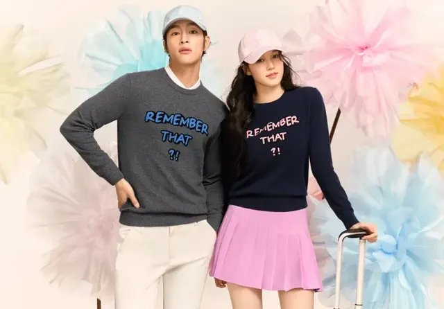 파리게이츠의 발렌타인 시즌 캐시미어 레터링 니트와 플라워 패턴 컬렉션.