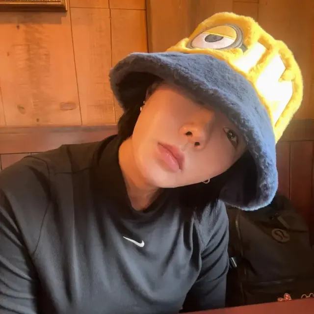 미니언즈 버킷햇 | "눈이 세 개?" 캐릭터 모자도 힙하게 소화하는 빙속 여제의 귀여운 일탈 /사진=이상화 인스타그램