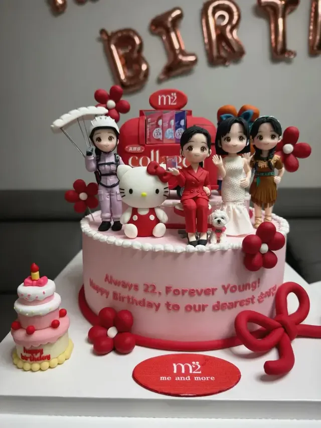역대급 퀄리티의 피규어 케이크 | 손예진의 캐릭터들과 함께하는 특별한 파티 /사진=손예진 인스타그램