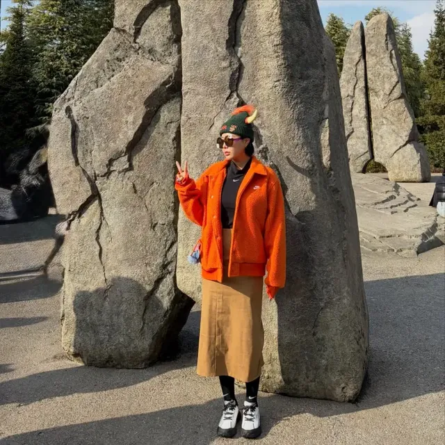 오렌지 플리스 & 캐릭터 비니 | 오사카를 주황빛으로 물들인 