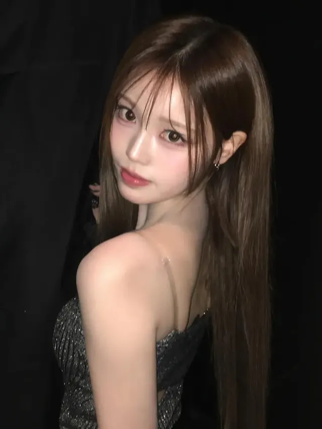 갓벽한 센터 비주얼 | 무심한 포즈마저 화보로 만드는 정세비의 피지컬 /사진=정세비 인스타그램