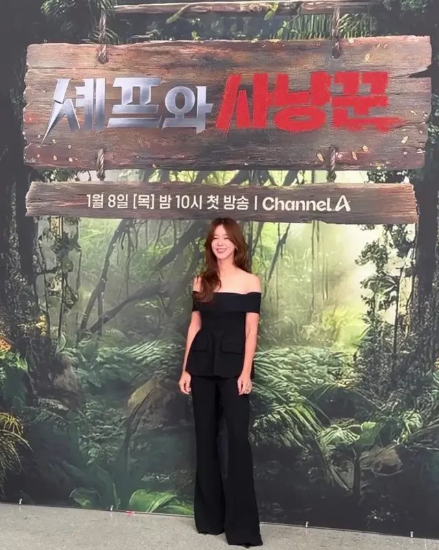 올 블랙 수트 | 2m 상어도 기 죽을 듯한 완벽한 핏의 와이드 팬츠 룩 /사진=경수진 인스타그램