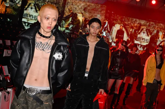  /사진=제목: 에드리엘로스, 서울패션위크 '탐욕' 컬렉션 성료 