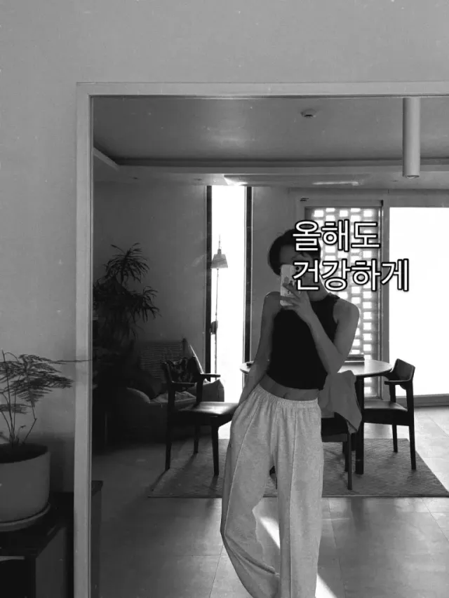 원진아 | 마스크로 가려도 감출 수 없는 수달 같은 귀여운 눈망울 /사진=원진아 인스타그램