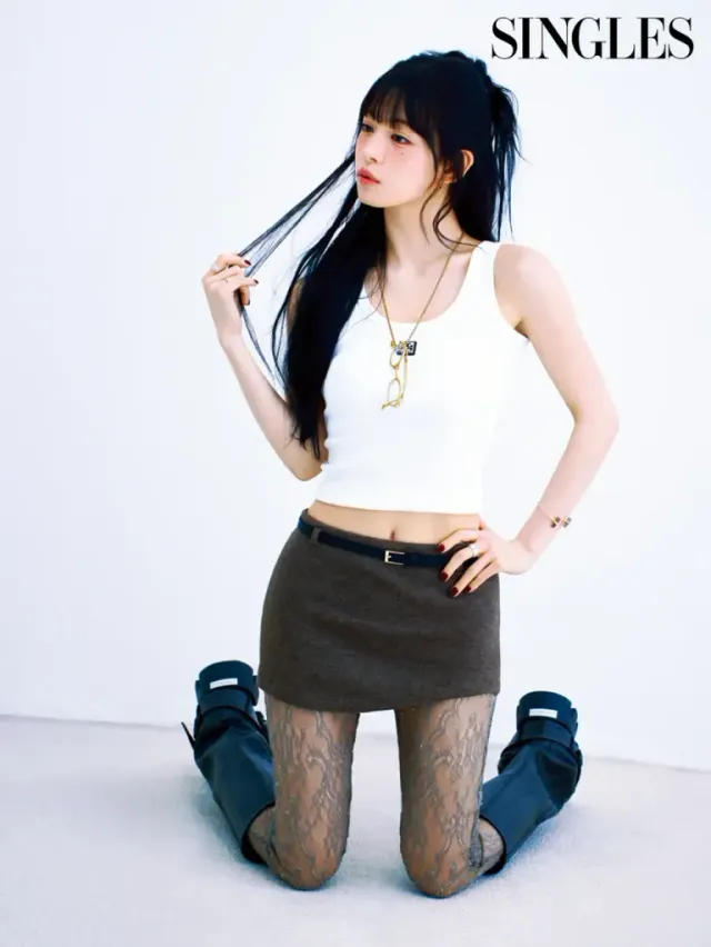 /사진=싱글즈, 프로미스나인 채영 3월호 화보 인터뷰 공개