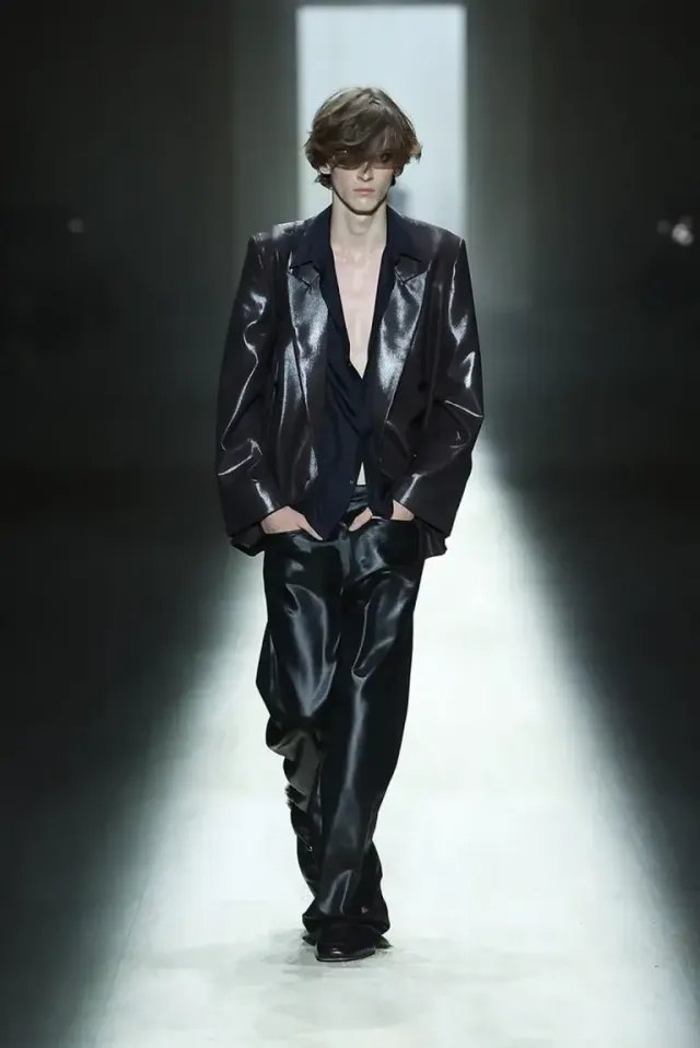 /사진=구찌, 뎀나 첫 컬렉션 