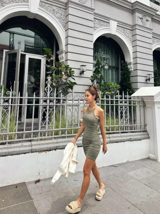 썸머 데일리룩 | 윙크 한 번으로 싱가포르를 평정한 김희정의 무결점 비주얼 /사진=김희정 인스타그램