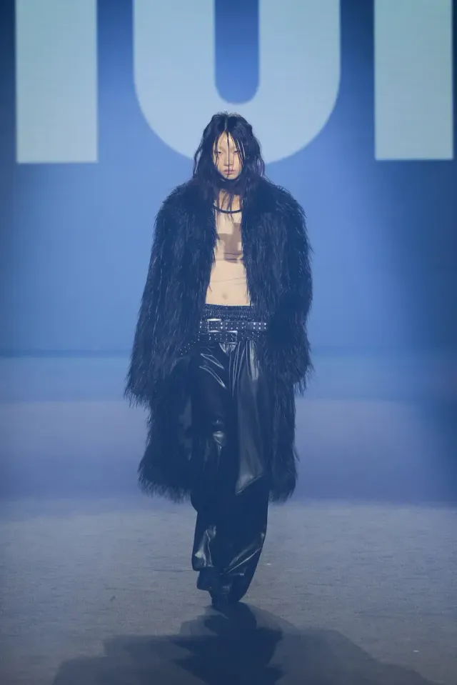  /사진=홀리넘버세븐, ‘변형’ 주제 2026 F/W 컬렉션 공개 