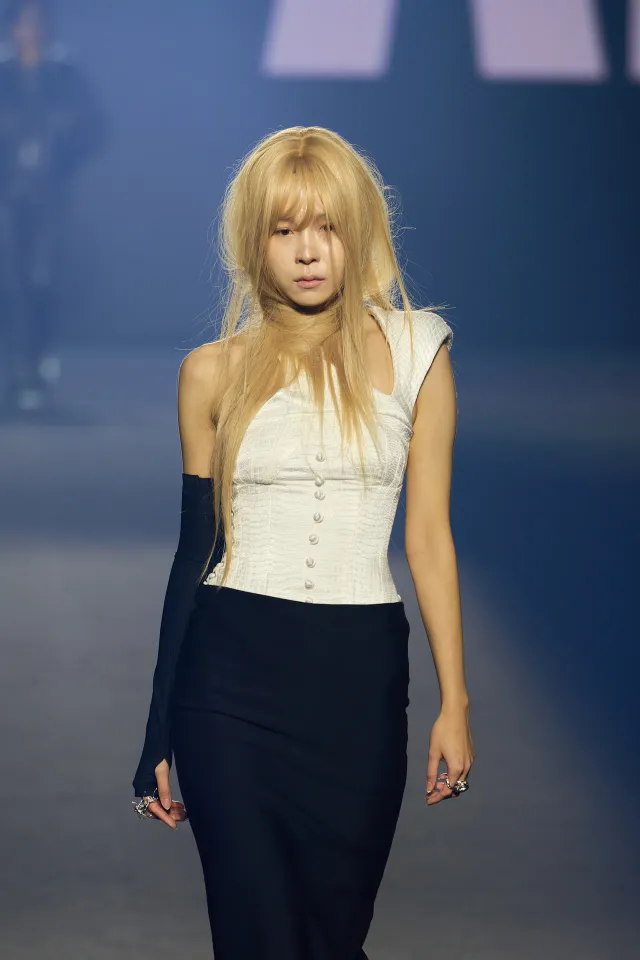  /사진=홀리넘버세븐, ‘변형’ 주제 2026 F/W 컬렉션 공개 