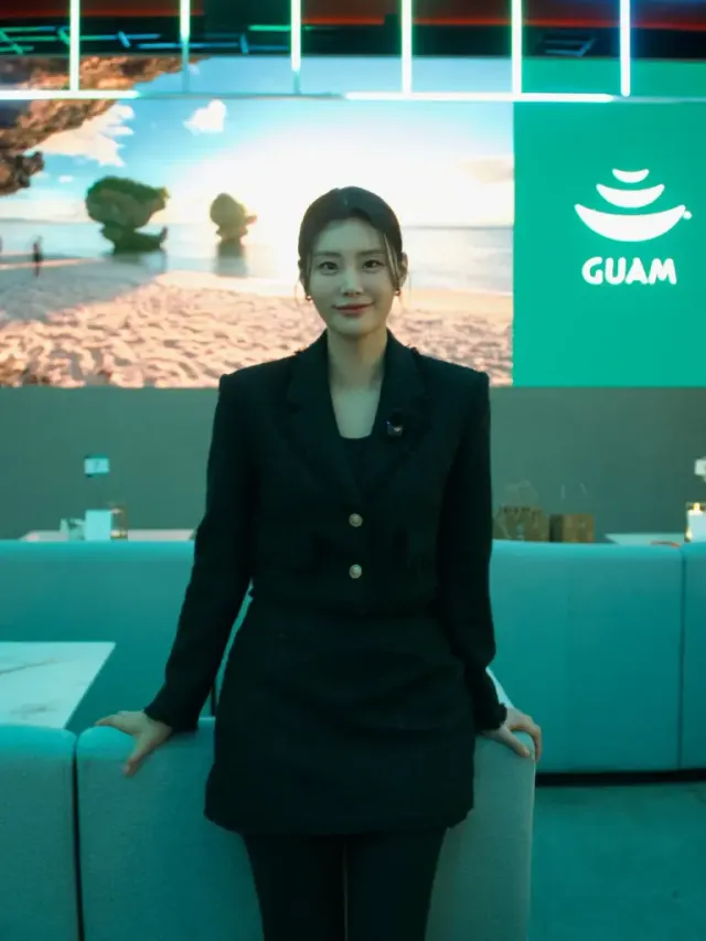 블랙 트위드 셋업 | 괌 스포츠 앰버서더다운 당당하고 우아한 애티튜드 /사진=강소연 인스타그램