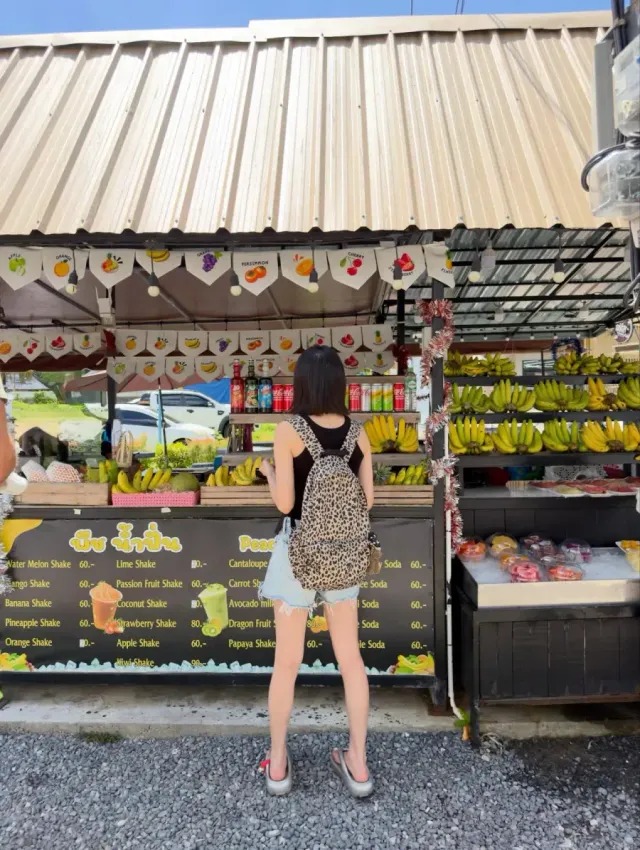 레오파드 백팩 | 강렬한 패턴으로 자칫 평범할 수 있는 룩에 확실한 포인트를 부여