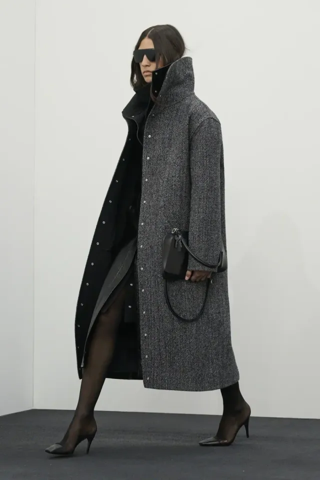 /사진=꾸레쥬, 26 FW 컬렉션 '24 Hours'로 하루의 서사 담다