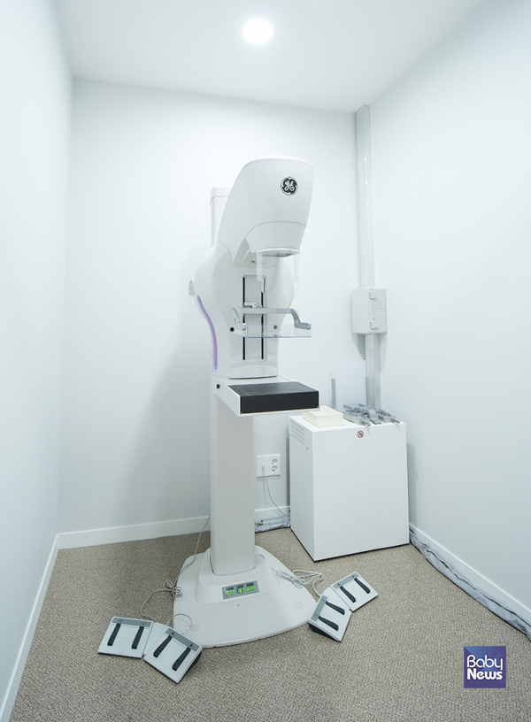 건강은 하루 아침에 악화되는 것이 아니기 때문에 평소 일상생활에서 챙겨야 한다. 신체에 문제가 생겼거나 질환이 발생했더라도 초기에는 별 다른 증상이 없기 때문에 정기적인 건강검진을 받고 조기에 발견해 치료를 하는 것이 중요하다. 기본 검사를 비롯해 5대암 검진을 같이 받게 될 경우 암을 조기에 발견 및 예방할 수 있다. ⓒ주생명의원