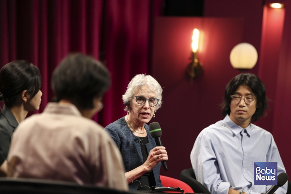 캘리포니아대 샌프란시스코 법대 명예교수이자 노동 분야의 세계적 석학인 조앤 윌리엄스 교수. ⓒEBS