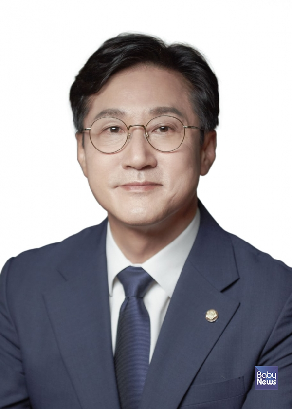 국회 국토교통위원회 소속 신영대 더불어민주당(전북 군산시·김제시·부안군갑) 국회의원.&nbsp;ⓒ신영대 의원실