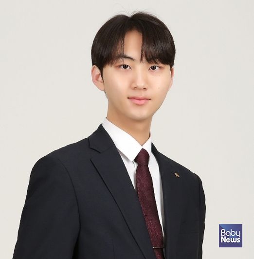 비즈니스 컨설턴트로 활동하고 있는 칼럼니스트 나준건. ⓒ나준건