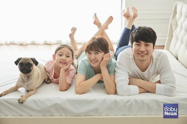 사망보험금은 단순한 금전적 보상이 아니라 부모가 남기는 마지막 배려가 될 수 있다. ⓒ베이비뉴스