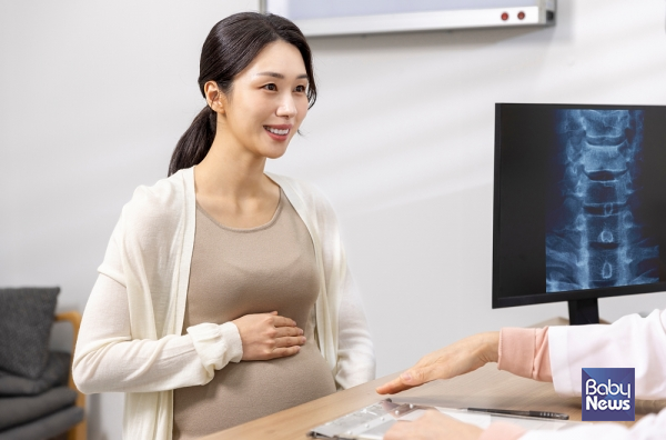 자신의 몸에 대한 선택권을 엄마 자신에게 주는 방향으로 의료정책이나 저출산정책이 추진돼야 한다는 게 전문가들이 지적이다. ⓒ베이비뉴스