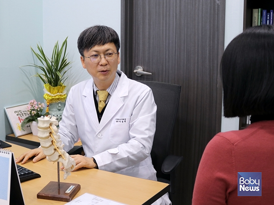 잠실 선수촌병원 신경외과 이동엽 원장. ⓒ선수촌병원