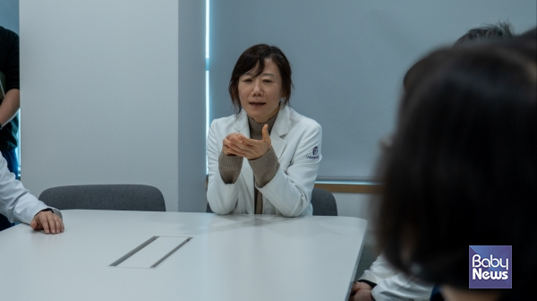 백선미 해운대나눔과행복병원 병원장이 ‘씽크(thynC)’ 도입 배경과 운영 방향을 설명하고 있다.&nbsp;ⓒ해운대나눔과행복병원