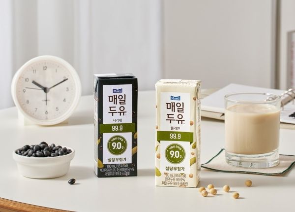 매일유업 매일두유 99.9 (좌)서리태 (우)플레인 제품사진.