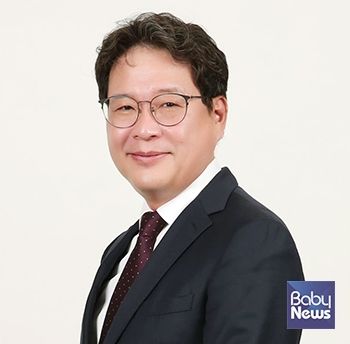우리 가족 금융주치의 칼럼을 연재하는 칼럼니스트 임진혁. ⓒ임진혁