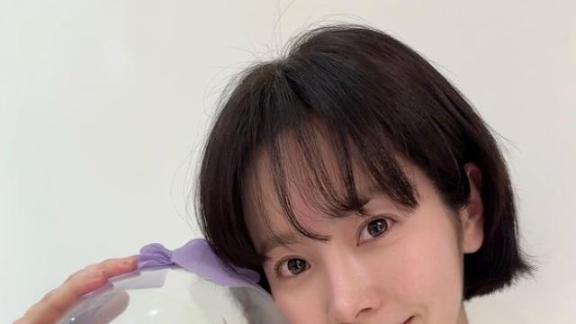 데뷔 20주년 한지민, 더 어려진 듯 방부제 미모