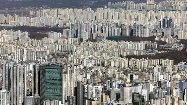 고금리 논란 특례보금자리론…금리 0.5 인하