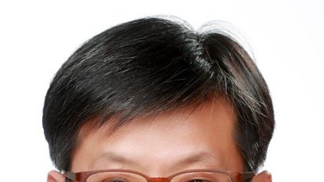 마켓Q 정부, 장고 끝 거래소 유가본부장에 서울법대 출신 김기경 낙점