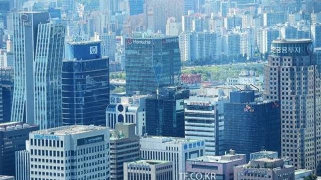 고금리에 채권으로 몰리는 개미들…채권 투자 매력 뭐길래