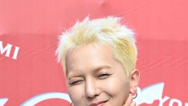 누가 송민호를 위협하랴, 군백기 내건 진짜 피크타임 엑s 초점