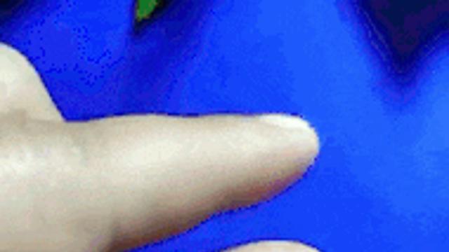 순간접착제가 손에 붙었을 때 제거하는 팁