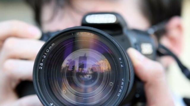 때 아닌 돌풍 젊은 세대 열광한다는 디지털카메라 뜨는 이유는