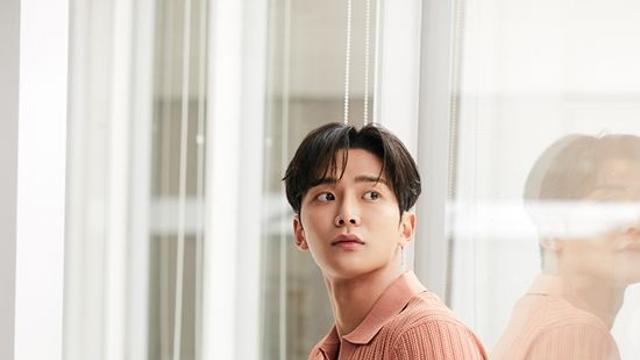 SF9 로운, 댄디함의 정석 화보