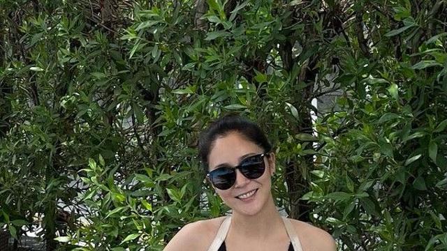 장가현, 가슴골까지 파인 검정색 수영복 입고…눈 둘 곳 없네