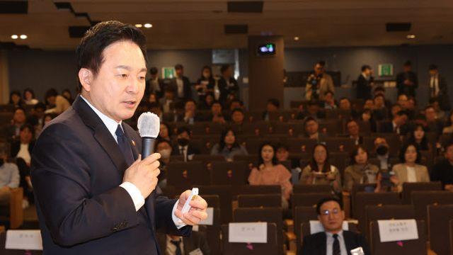 강연 들으러 대구서 한달음…300여명 청중 강연 초집중