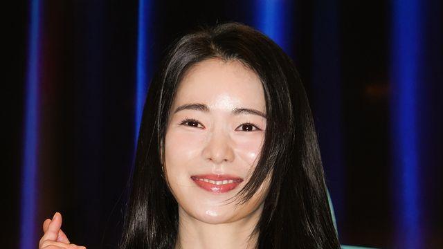 포토 임지연, 이도현에게 보내는 연진이의 러블리 하트